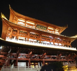 阳江长沙旅游攻略(长沙旅游攻略景点必去长沙美食街)