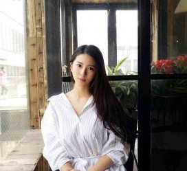 阳江女友兼职模特的小说(女友兼职模特的小说保举)