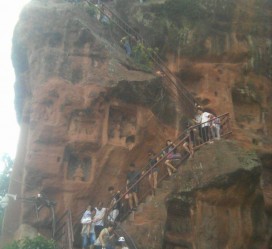 阳江乐山旅游攻略(乐山旅游攻略自由行路线推荐)