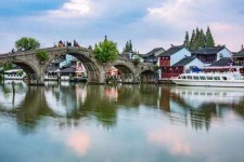 阳江上海旅游攻略(上海旅游攻略手抄报)