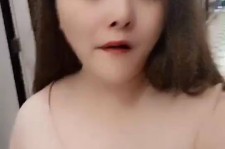 阳江美院系花兼职死商务模特(美院系花兼职商务模特第2部一边看球一边玩)