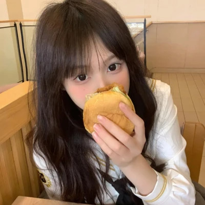 阳江伴游女生李心怡的资料