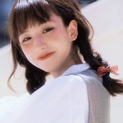 阳江伴游女生郑晓晴的资料