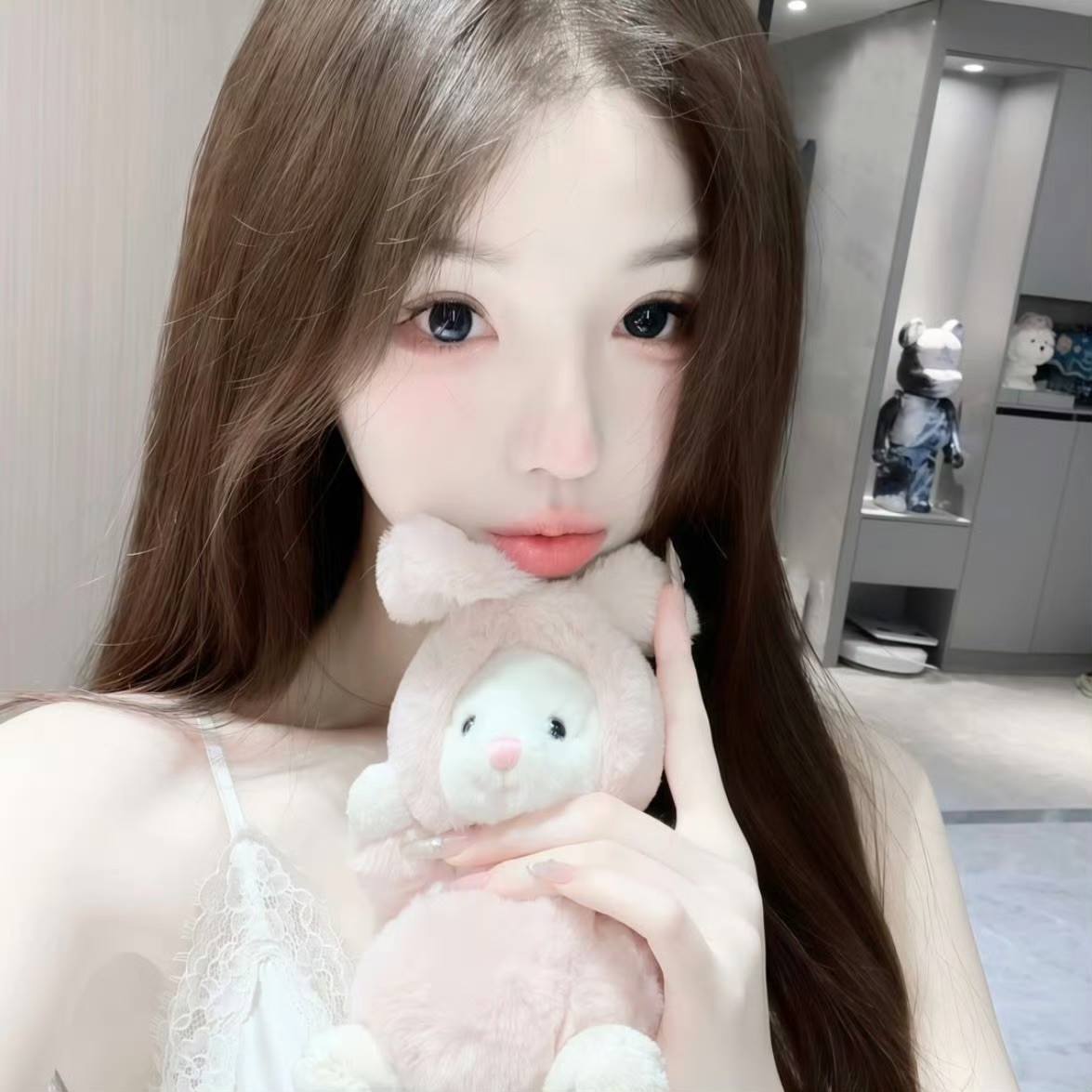 阳江伴游女生朱珠的资料