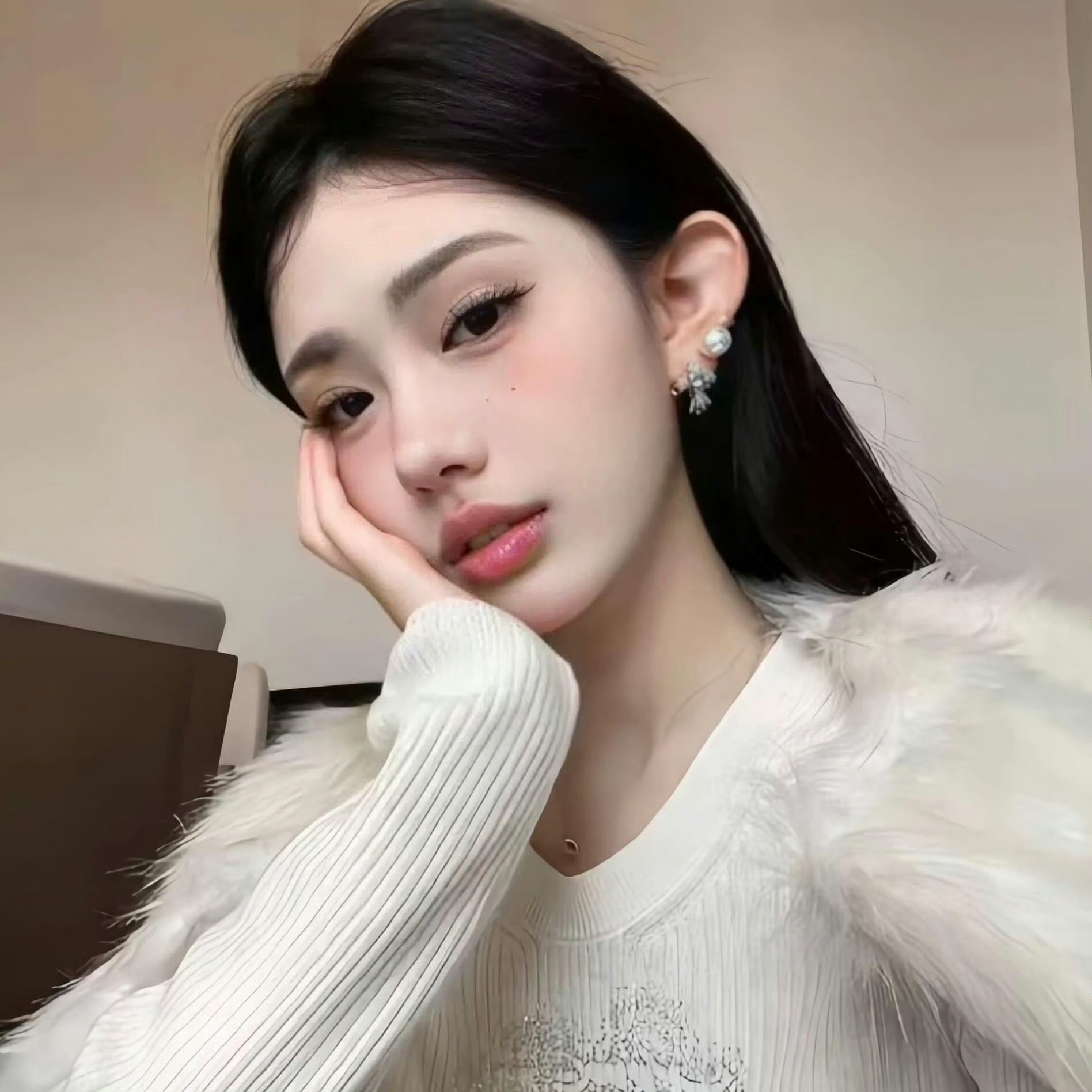 阳江伴游女生沈梦蝶的资料