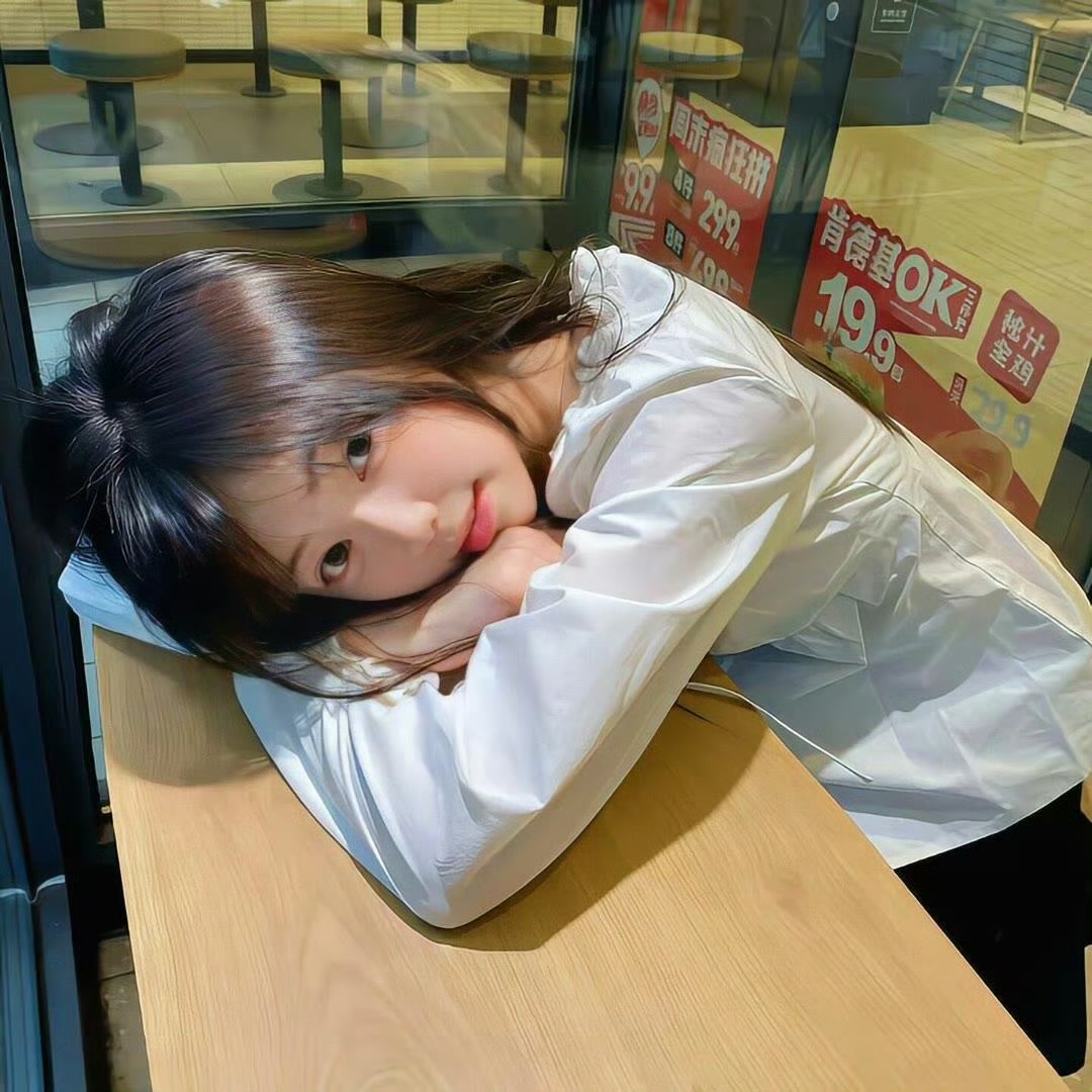 阳江伴游女生沈雨晴的资料