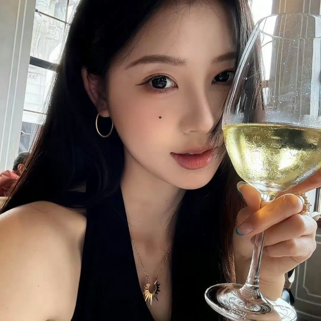 阳江伴游女生 | 张诗涵的资料